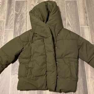 Oversize puffer coat with cowl neck hood